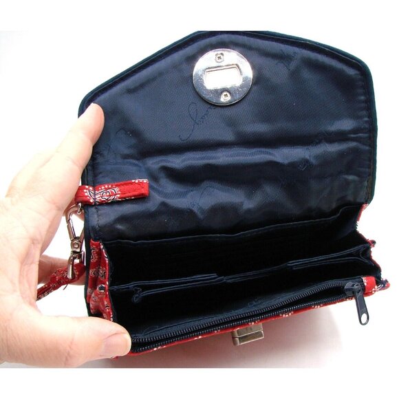 Vera Bradley Red Bandana Petite Paisley Printed Turnlock Wristlet Wallet Quilted - Picture 3 of 12